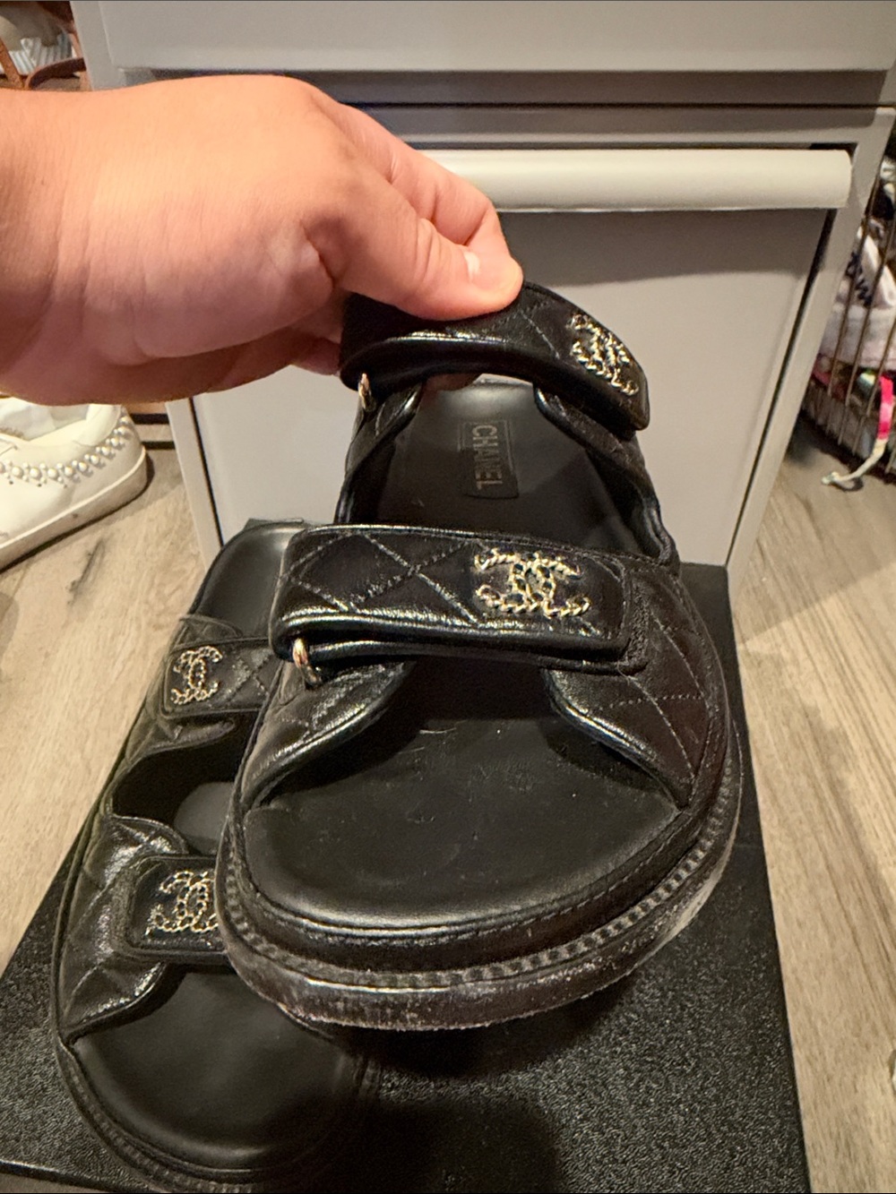 CHANEL Black CC SANDALS 39/9 - Picture 3 of 8